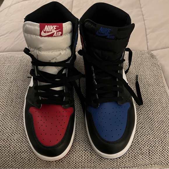 Air Jordan 1 Retro High OG \'Top 3\' main image 5